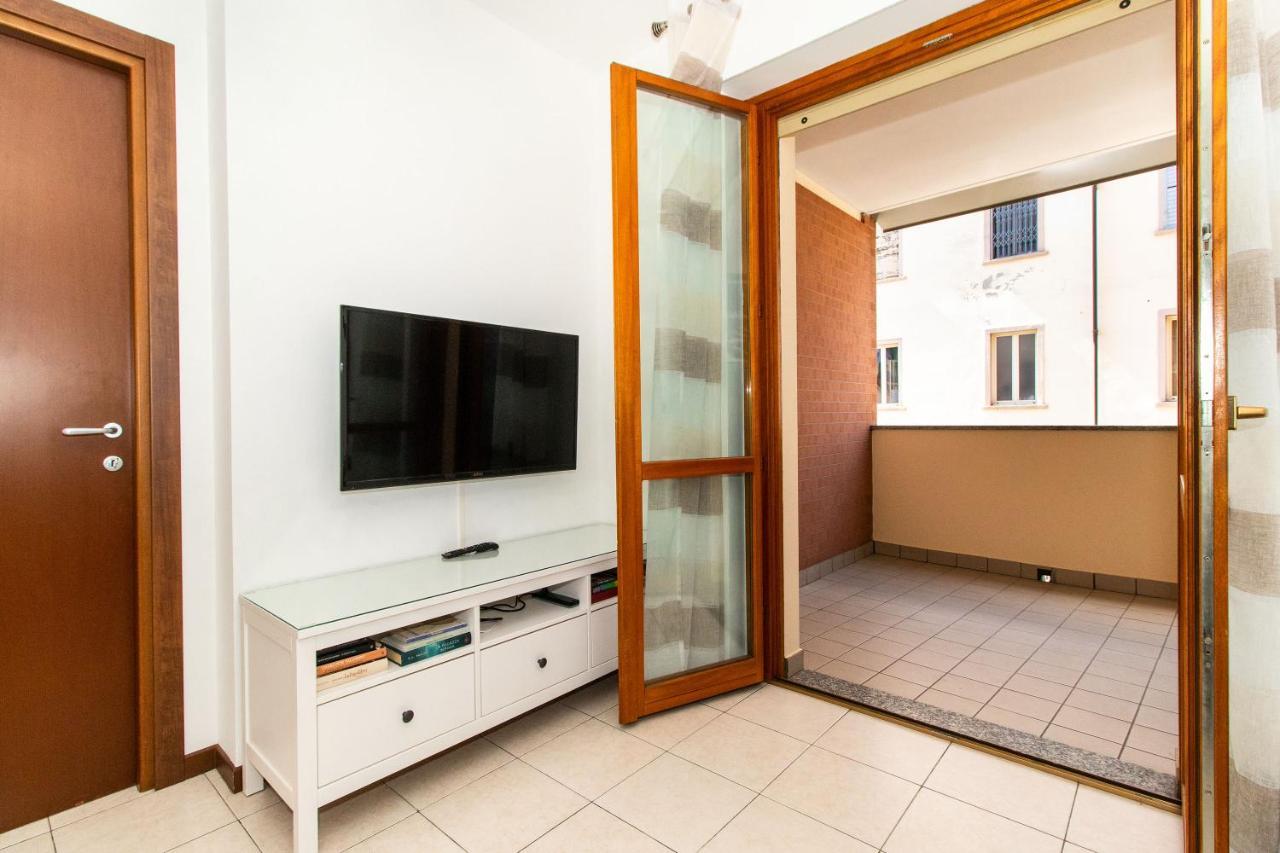 טורינו Come Casa Like Home Apartment With Parking מראה חיצוני תמונה
