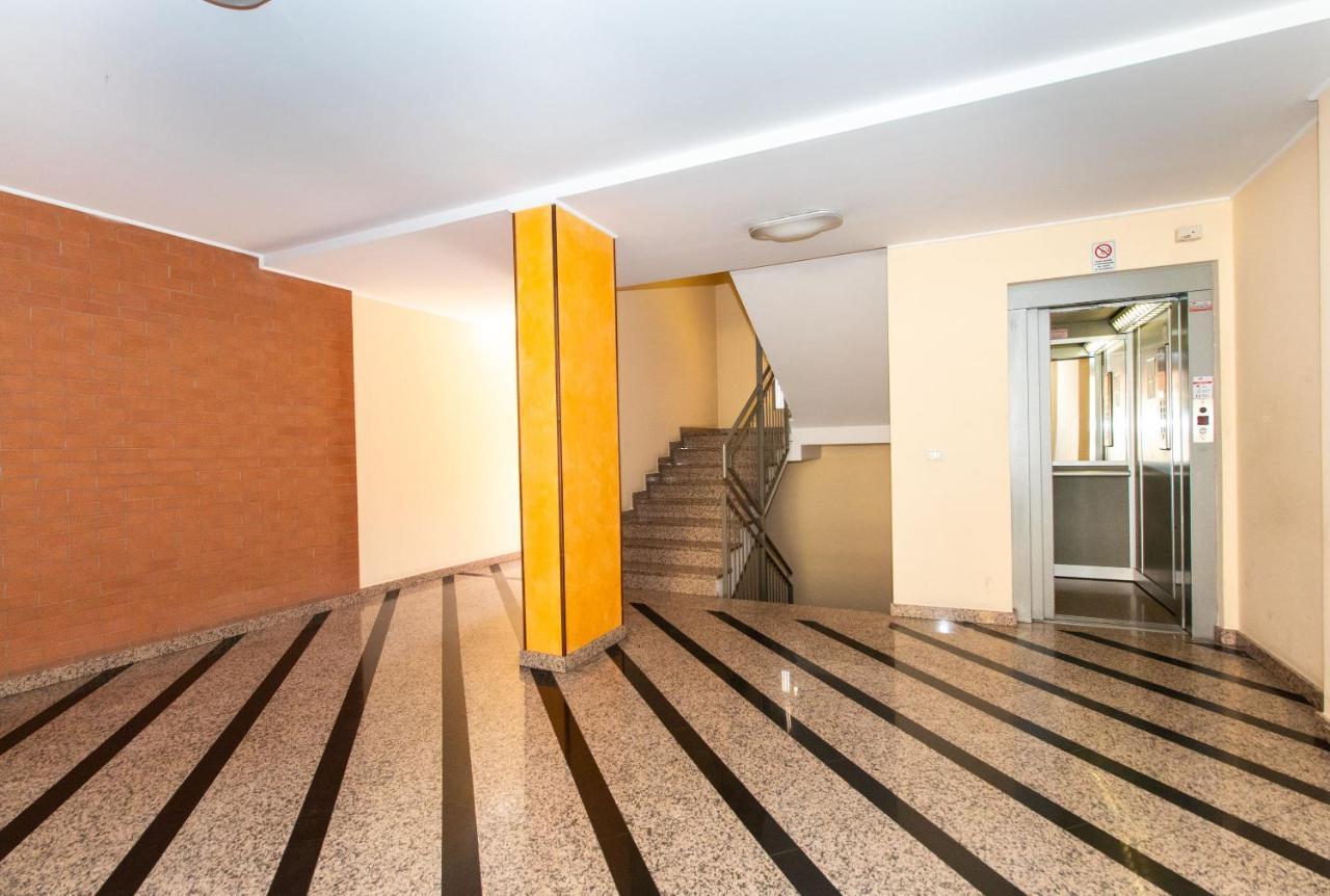 טורינו Come Casa Like Home Apartment With Parking מראה חיצוני תמונה